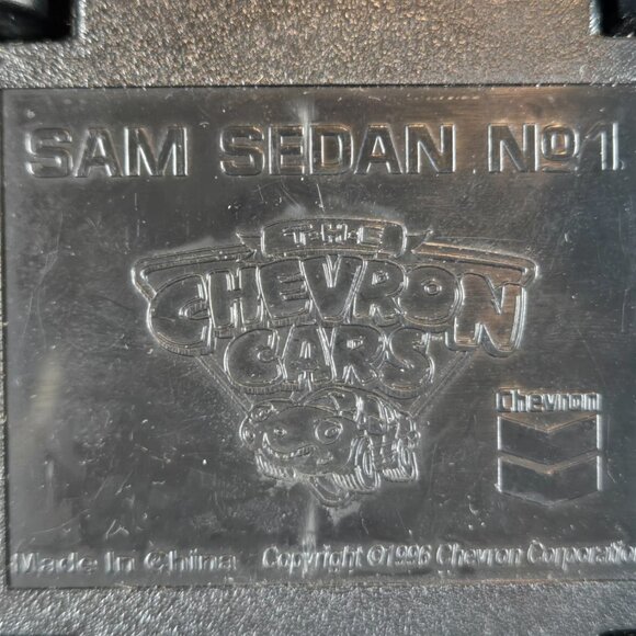 Sam Sedan No 1 (1996) The Chevron Cars - Picture 3 of 7